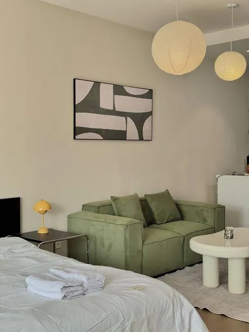 Spacious & Balcony - Walkable To Highlight Spots - Near Cong Coffee Хошимин 0*,